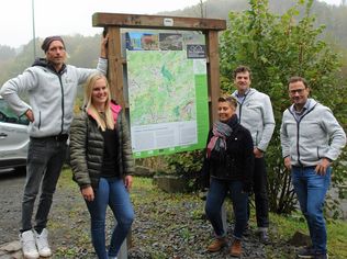 Eröffnung der neuen Wanderparkplatz-Tafeln auf :metabolon am 14.10.2021 Eröffnung der neuen Wanderparkplatz-Tafeln auf :metabolon am 14.10.2021